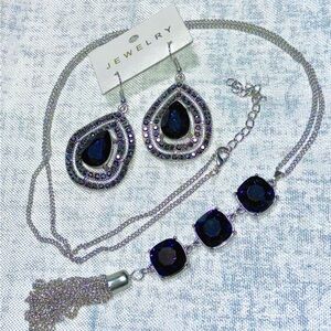 Silver-Tone Women’s Jewelry Set with Deep Purple Teardrop Earrings and Necklace